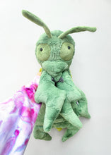 Load image into Gallery viewer, Small Praying Mantis Preorder - alternate fabric