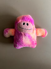 Load image into Gallery viewer, Myrtle Monster