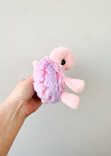 Load image into Gallery viewer, Coral Turtle XS
