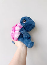 Load image into Gallery viewer, Lily Turtle Small
