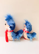 Load image into Gallery viewer, Ello Worm Preorder
