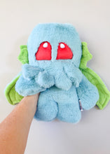 Load image into Gallery viewer, Medium Cthulhu
