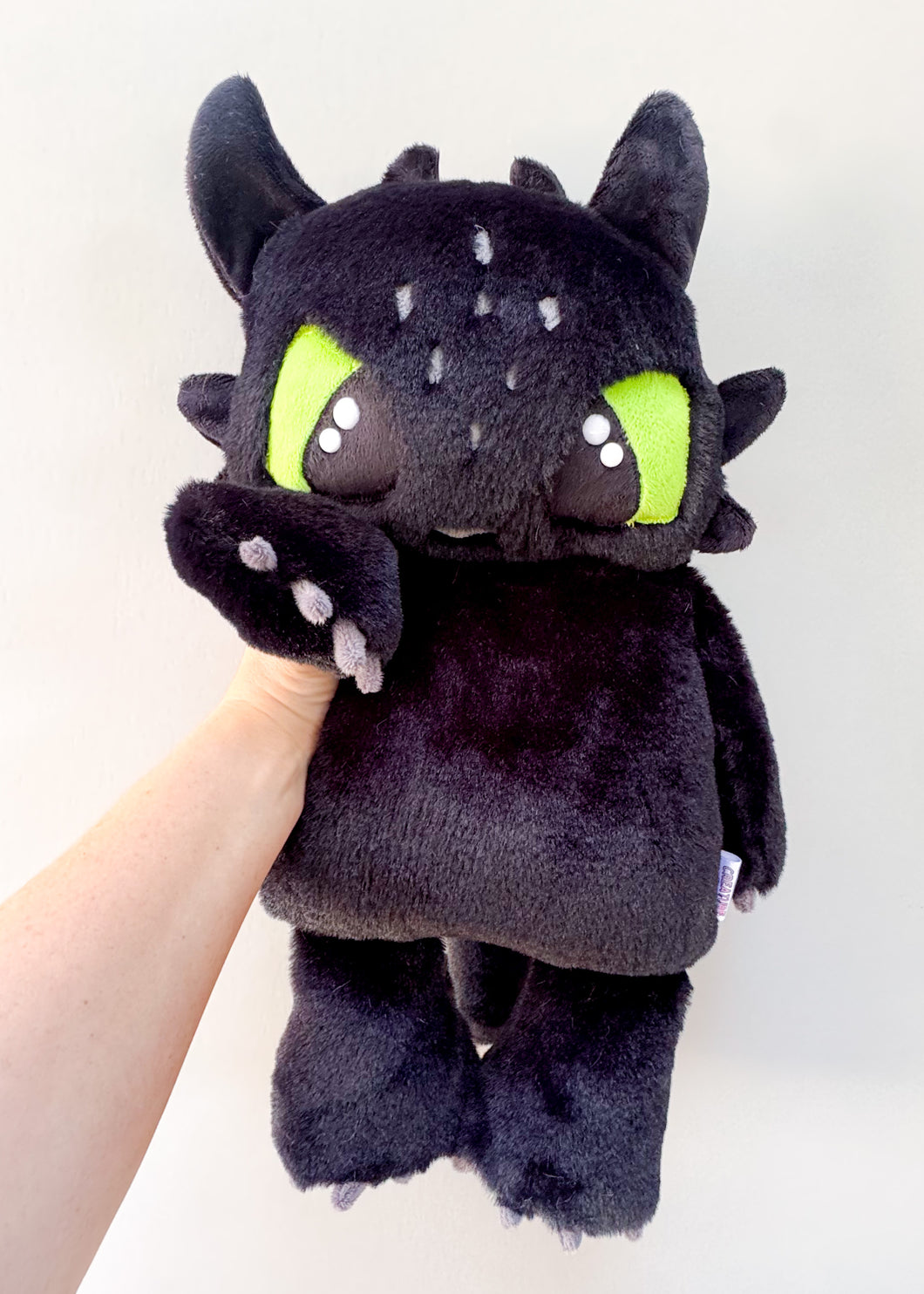 Night Fury - Ready To Ship Large