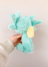 Load image into Gallery viewer, Horsea Preorder
