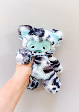 Load image into Gallery viewer, Wall Street
