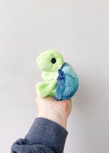 Load image into Gallery viewer, Tommy Turtle XS
