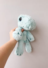 Load image into Gallery viewer, Seaweed Turtle Small
